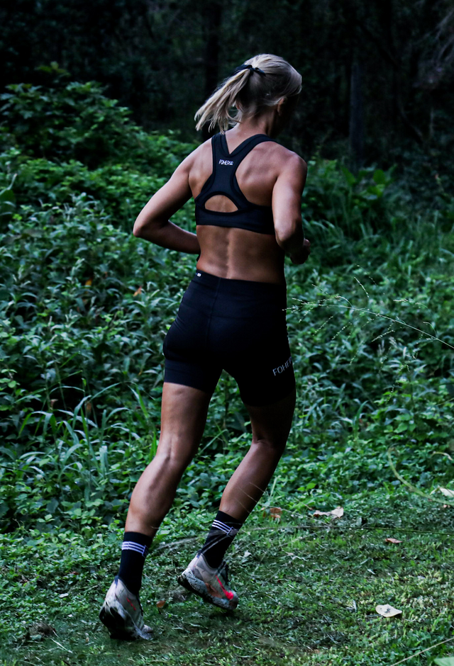 Women's STAPLE Black Support Crop